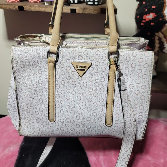 Guess Signature G Monogram Crossbody - Picture 1 of 9